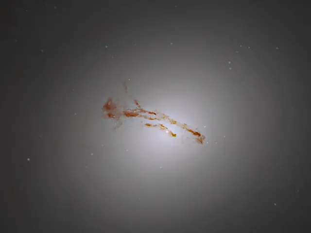 Messier 84