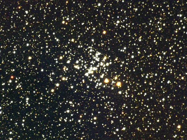 NOIRLab view of the M93 open cluster.
